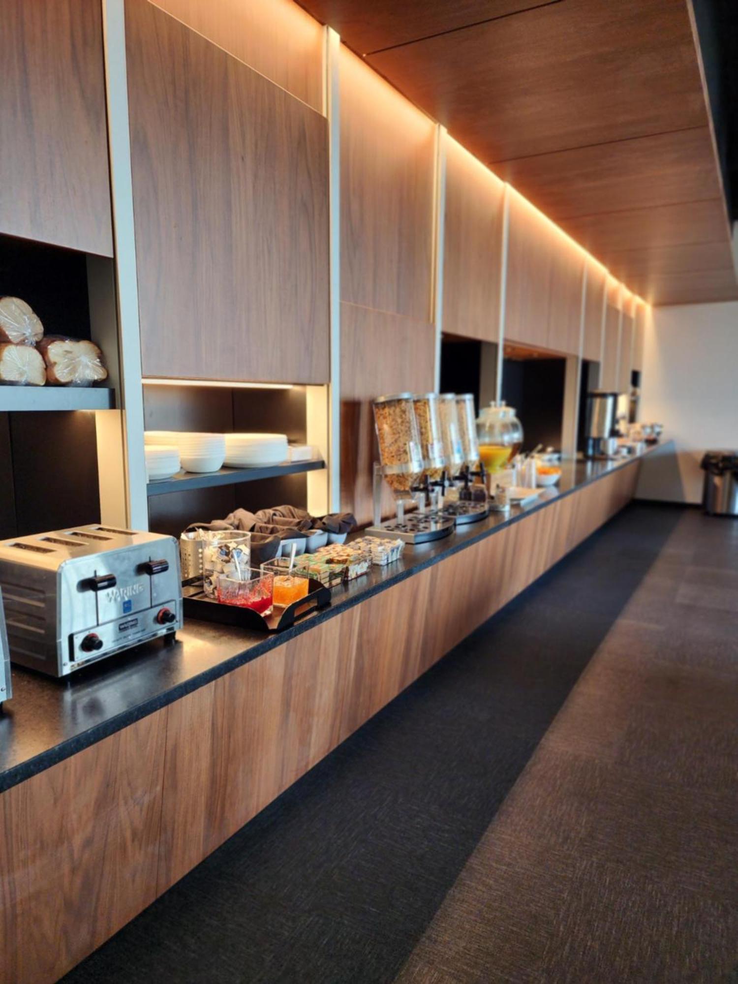 Grand Times Hotel Laval - Centropolis ภายนอก รูปภาพ